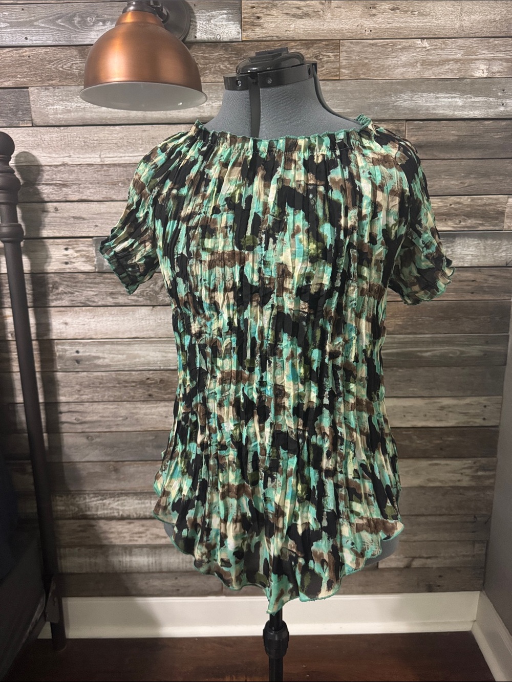 Pleated Short-Sleeve Blouse in Mint Green and Black Abstract Print